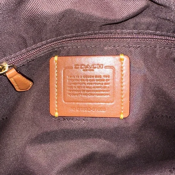 Coach EDIE SHOULDER BAG 31 - Picture 10 of 11